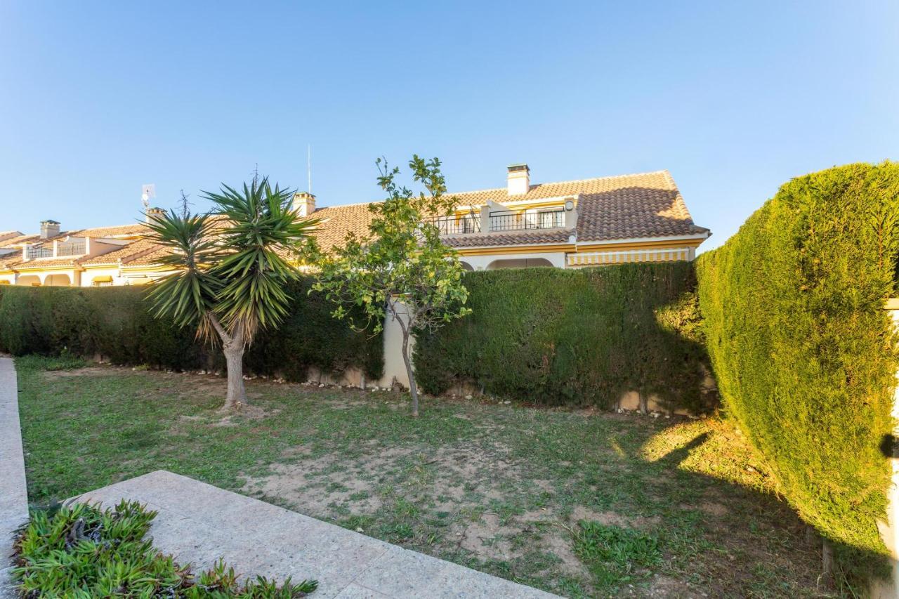 Pool-Side Townhouse In Cabo Roig Villa Orihuela Kültér fotó