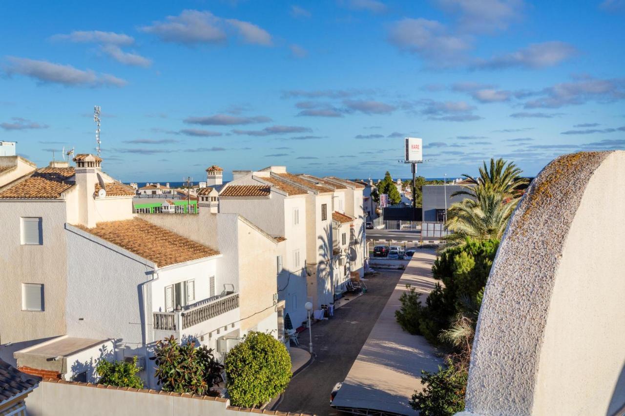 Pool-Side Townhouse In Cabo Roig Villa Orihuela Kültér fotó