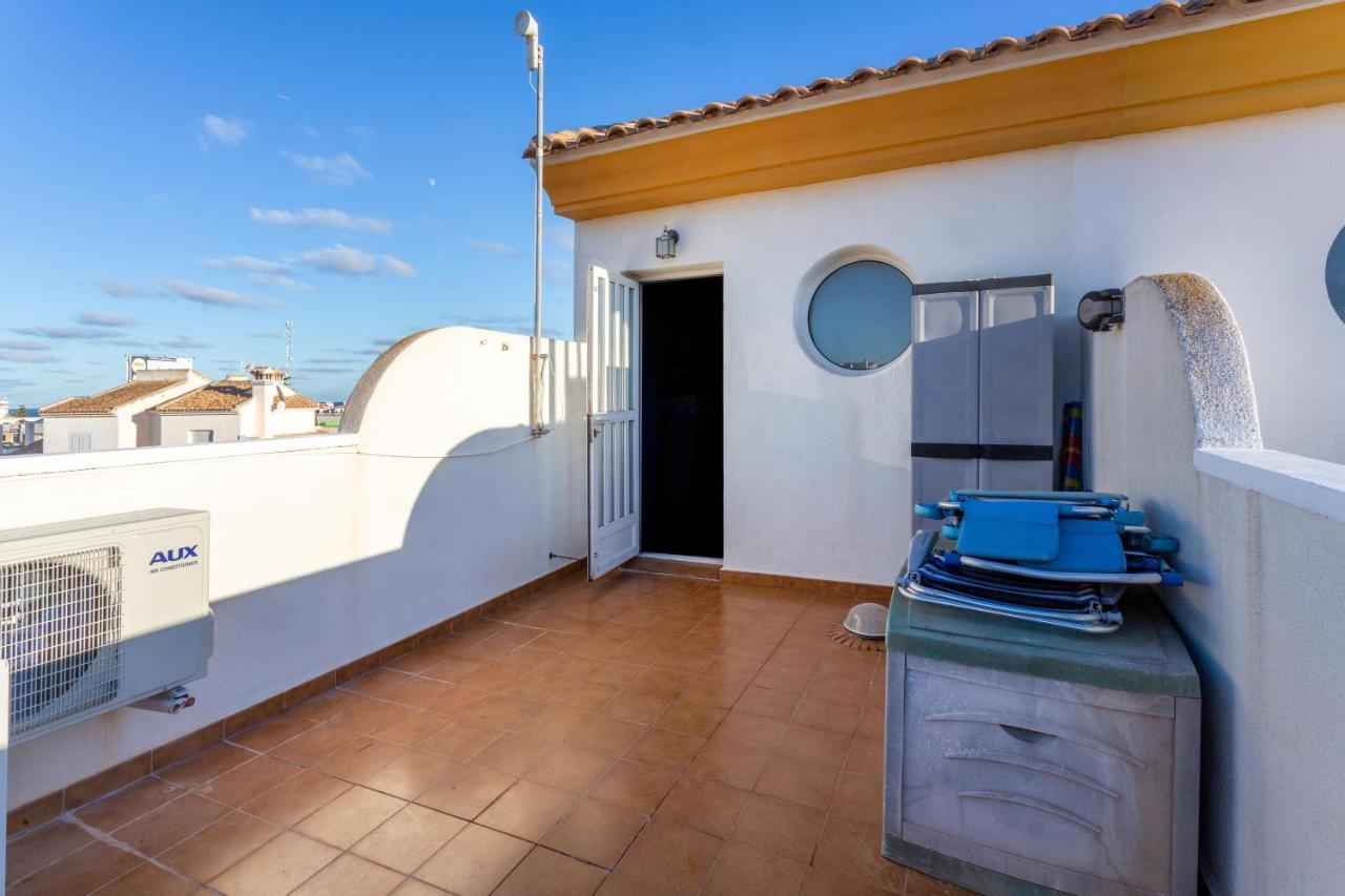 Pool-Side Townhouse In Cabo Roig Villa Orihuela Kültér fotó